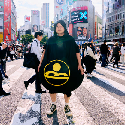 BARK AT THE MOON × HANALOLO 着るビーズクッション
